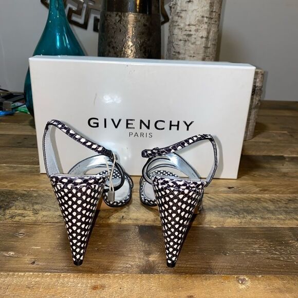 Givenchy Stamped Leather Slingback Sandals - Picture 5 of 8